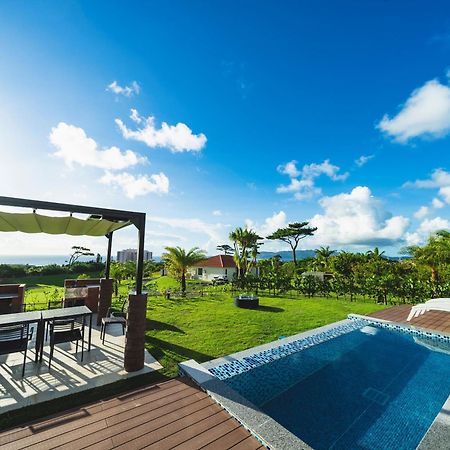 Kanehide Kise Country Club Nago Buitenkant foto
