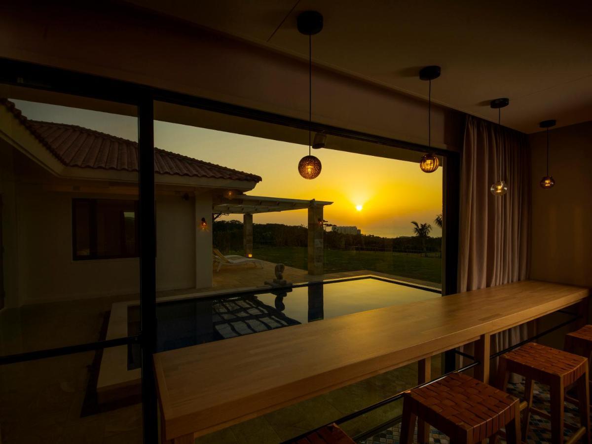 Kanehide Kise Country Club Nago Buitenkant foto