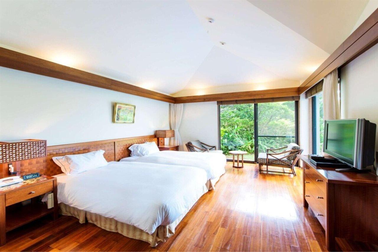 Kanehide Kise Country Club Nago Buitenkant foto