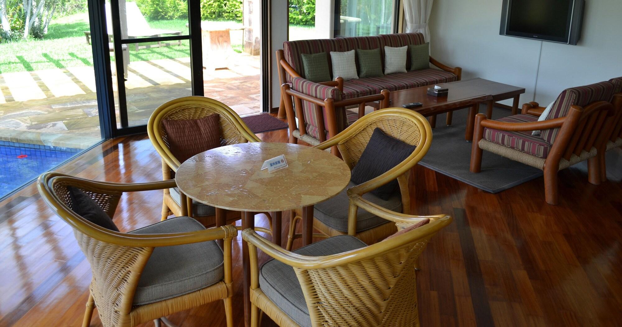 Kanehide Kise Country Club Nago Buitenkant foto