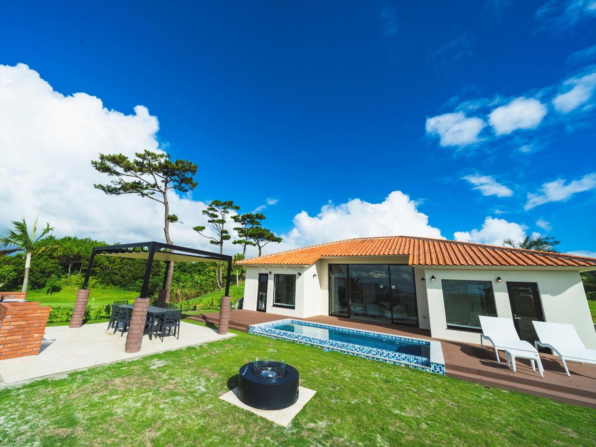 Kanehide Kise Country Club Nago Buitenkant foto