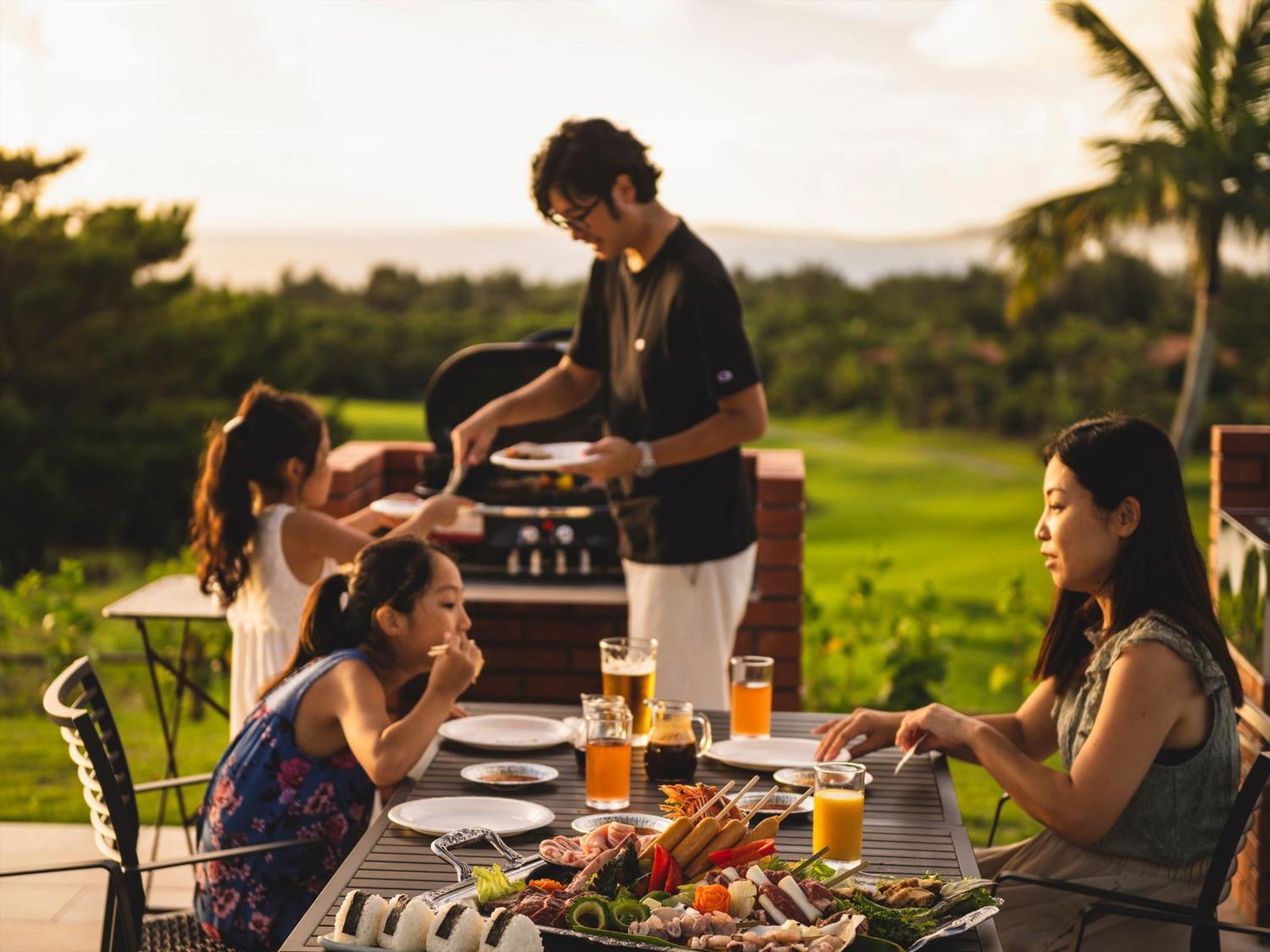 Kanehide Kise Country Club Nago Buitenkant foto